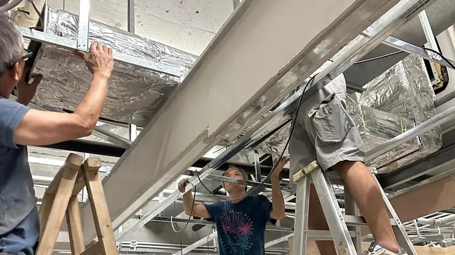 Air-conditioning ductwork installation