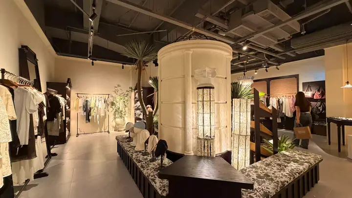 SETIROM · Tseung Kwan O · Arch detail · approx. 4,700 sq.ft.