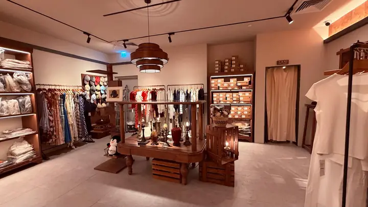 SETIROM · Tsim Sha Tsui · Apparel · approx. 3,500 sq.ft.